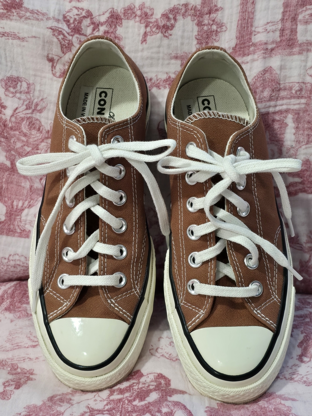 Converse Low-Top Sneakers in Tawny Owl Women's 6.5